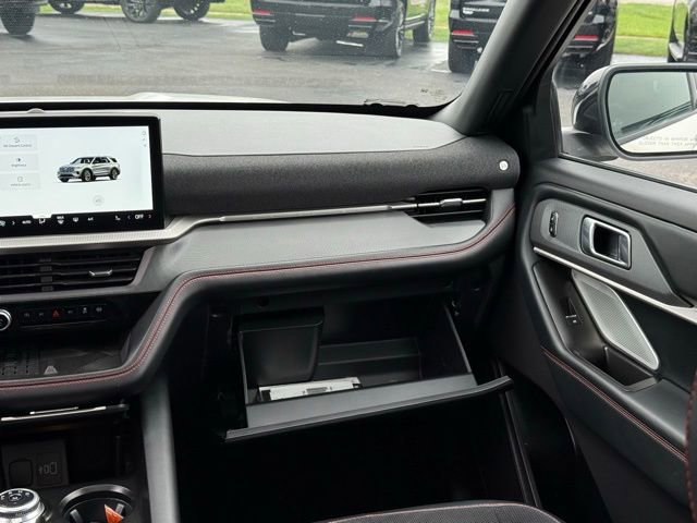 Certified 2025 Ford Explorer ST AWD/4WD image 37