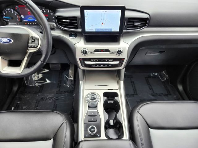 Certified 2022 Ford Explorer XLT w/ Equipment Group 202A AWD/4WD image 14