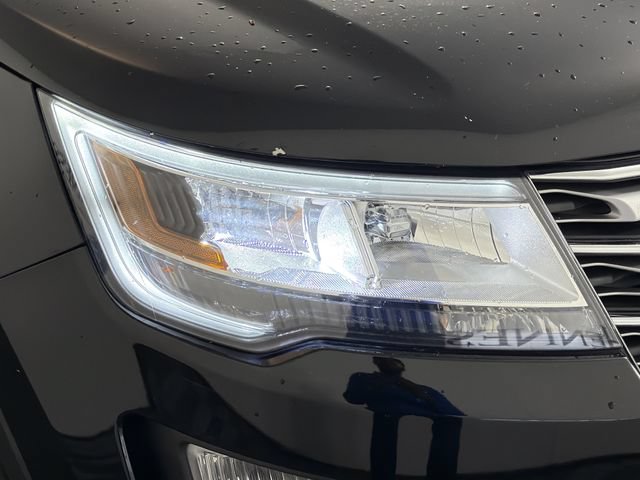 Certified 2017 Ford Explorer Limited FWD image 23
