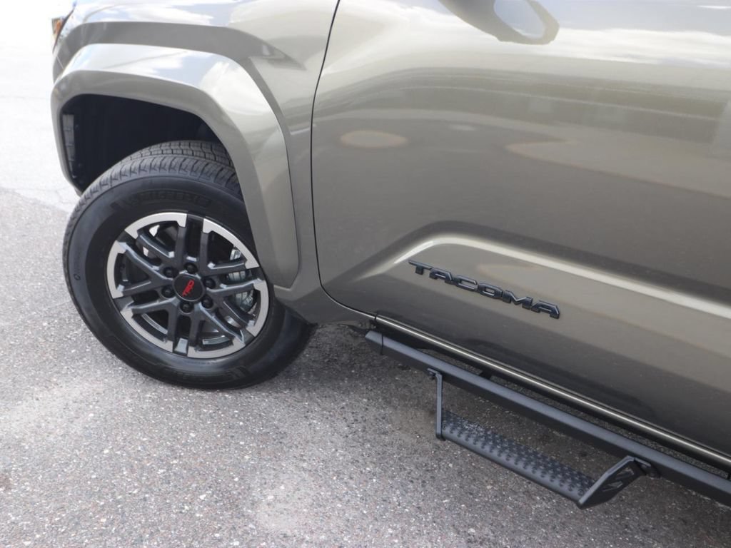 Used 2026 Toyota Tacoma TRD Sport w/ TRD Sport Premium Package RWD image 3