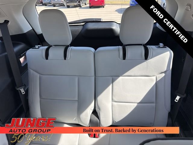Certified 2025 Ford Explorer Platinum w/ LUX Leather Package image 19