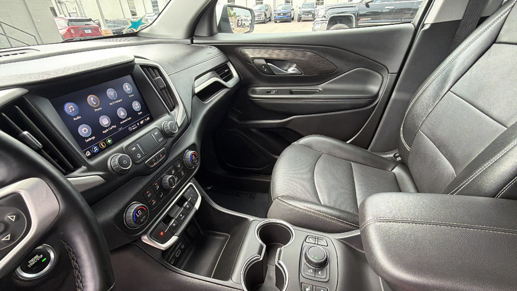 Used 2024 GMC Terrain SLT FWD image 21