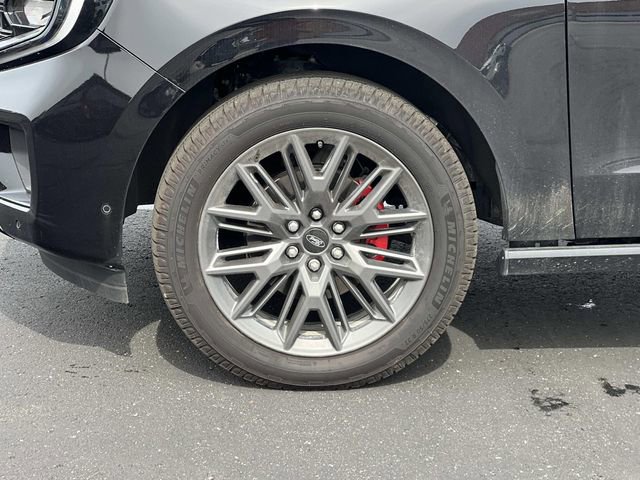 Certified 2025 Ford Expedition Max Platinum w/ Stealth Performance Package AWD/4WD image 3