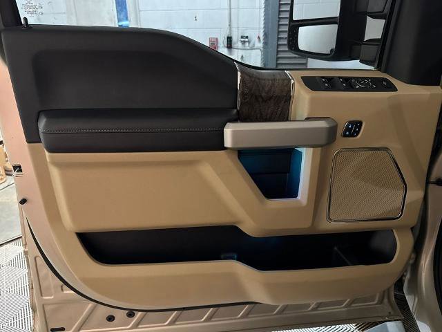 Certified 2018 Ford F250 Lariat w/ Lariat Ultimate Package image 16