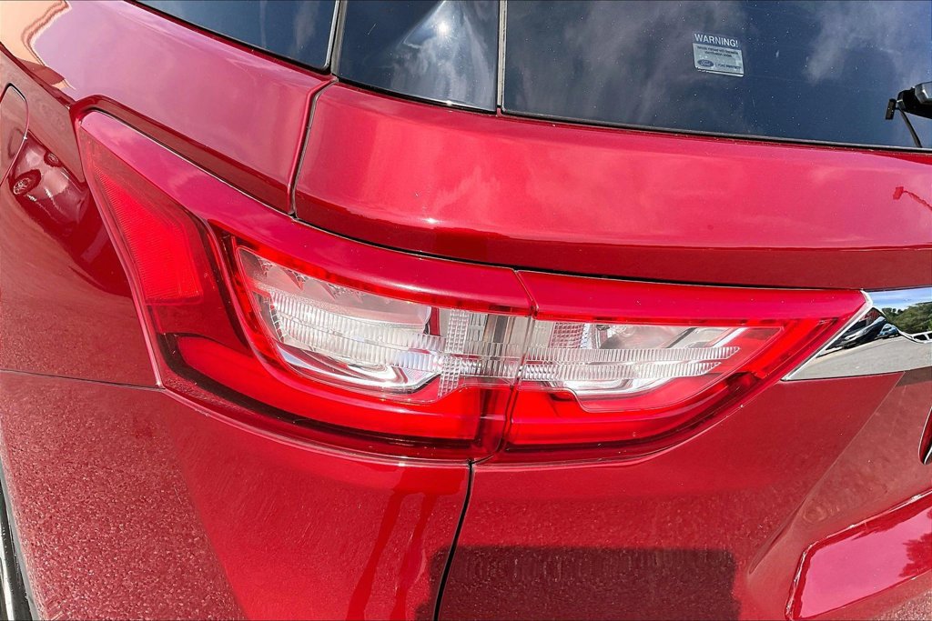 Used 2020 Chevrolet Traverse LT FWD image 31