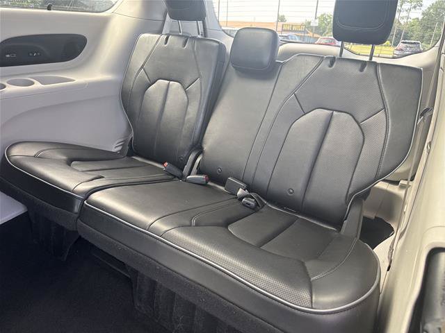 Used 2019 Chrysler Pacifica Limited FWD image 6