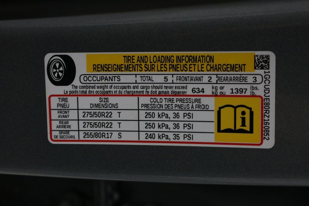 Used 2024 Chevrolet Silverado 1500 High Country w/ High Country Premium Package image 29