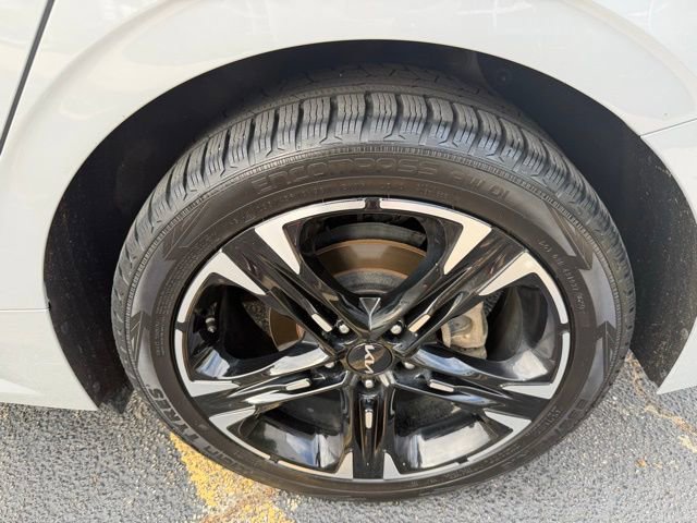 Used 2024 Kia K5 GT-Line w/ GT-Line Premium Package image 13