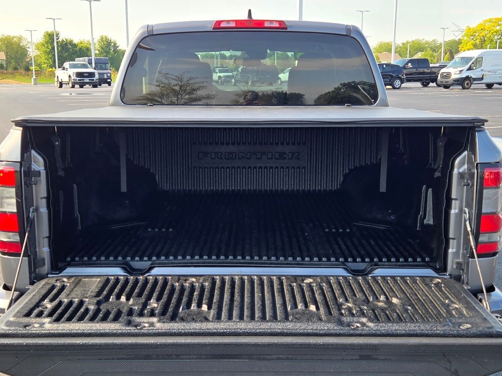 Used 2023 Nissan Frontier SV AWD/4WD image 15