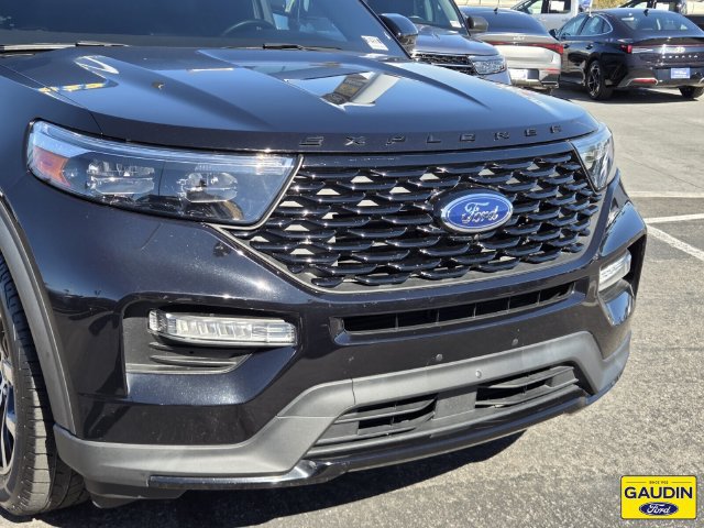 Certified 2023 Ford Explorer ST-Line w/ Class IV Trailer Tow Package RWD image 2