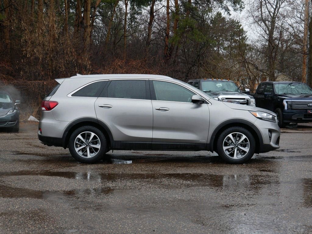 Used 2019 Kia Sorento EX image 2