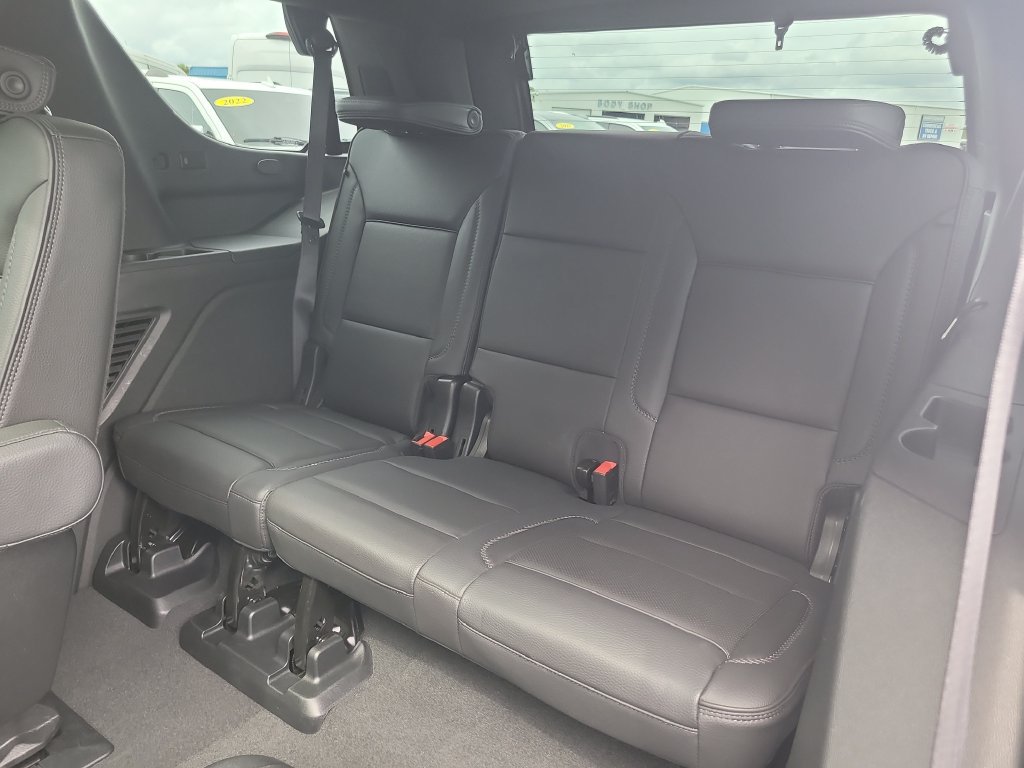 Used 2024 GMC Yukon Denali AWD/4WD image 12