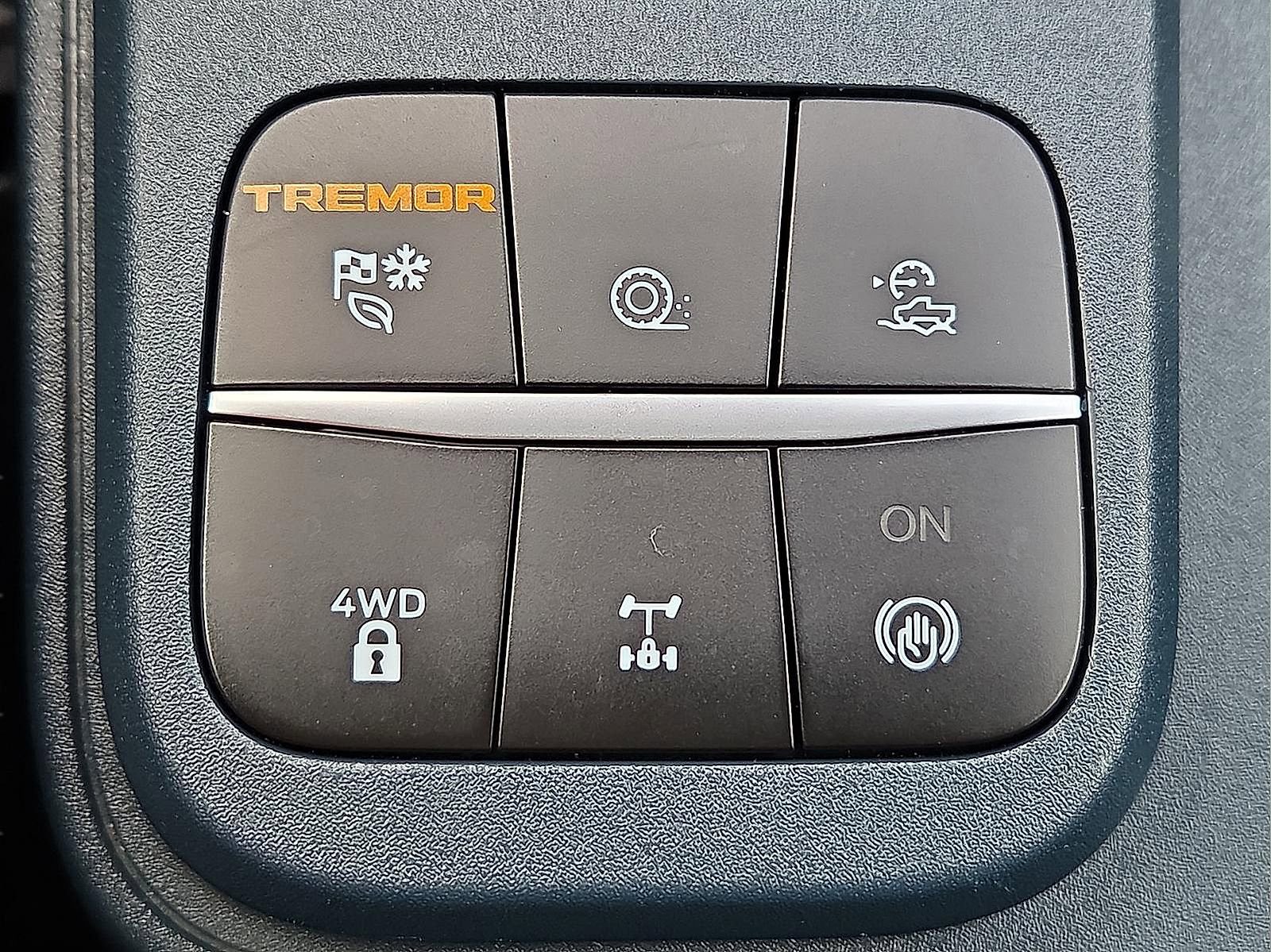 Certified 2024 Ford Maverick Tremor w/ Tremor Off-Road Package image 17