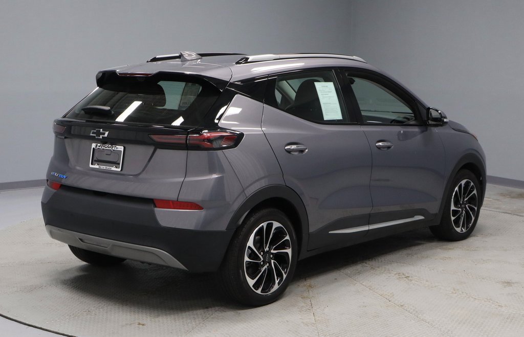 Used 2022 Chevrolet Bolt EUV Premier image 10
