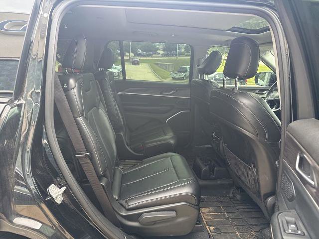 Used 2022 Jeep Grand Cherokee L Limited AWD/4WD image 10