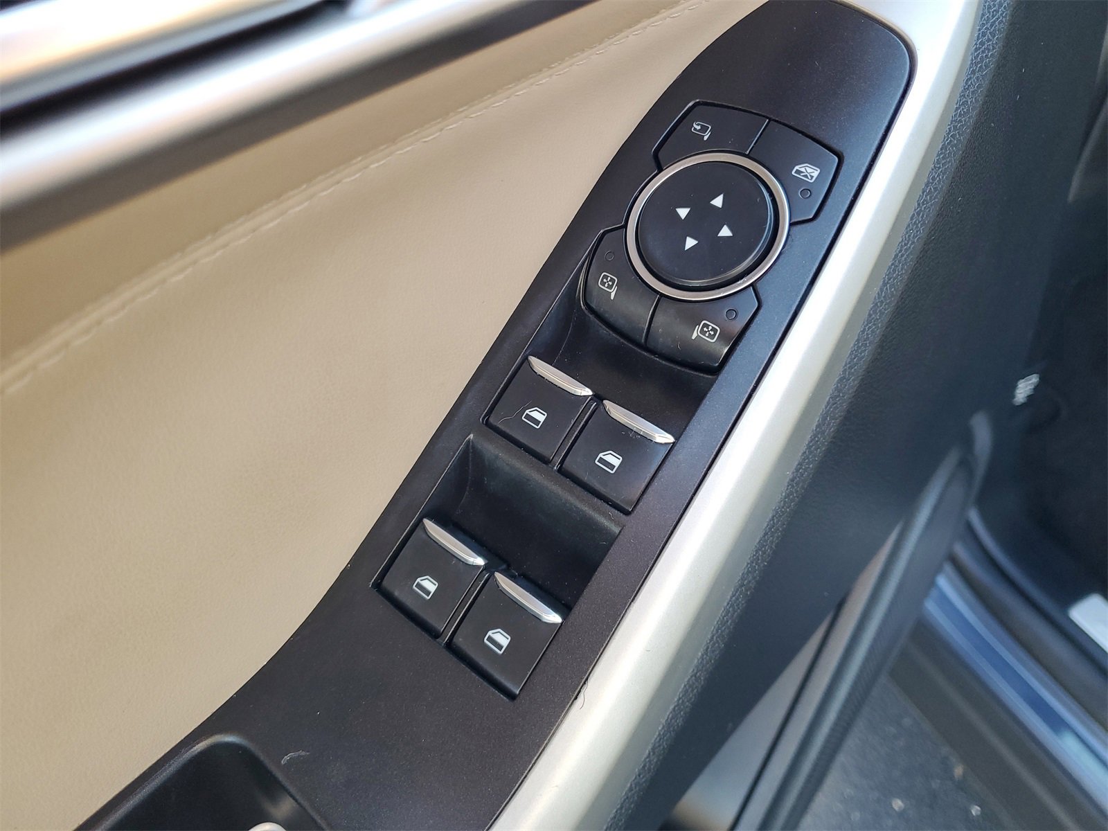 Certified 2021 Ford Explorer Limited w/ Equipment Group 301A image 16