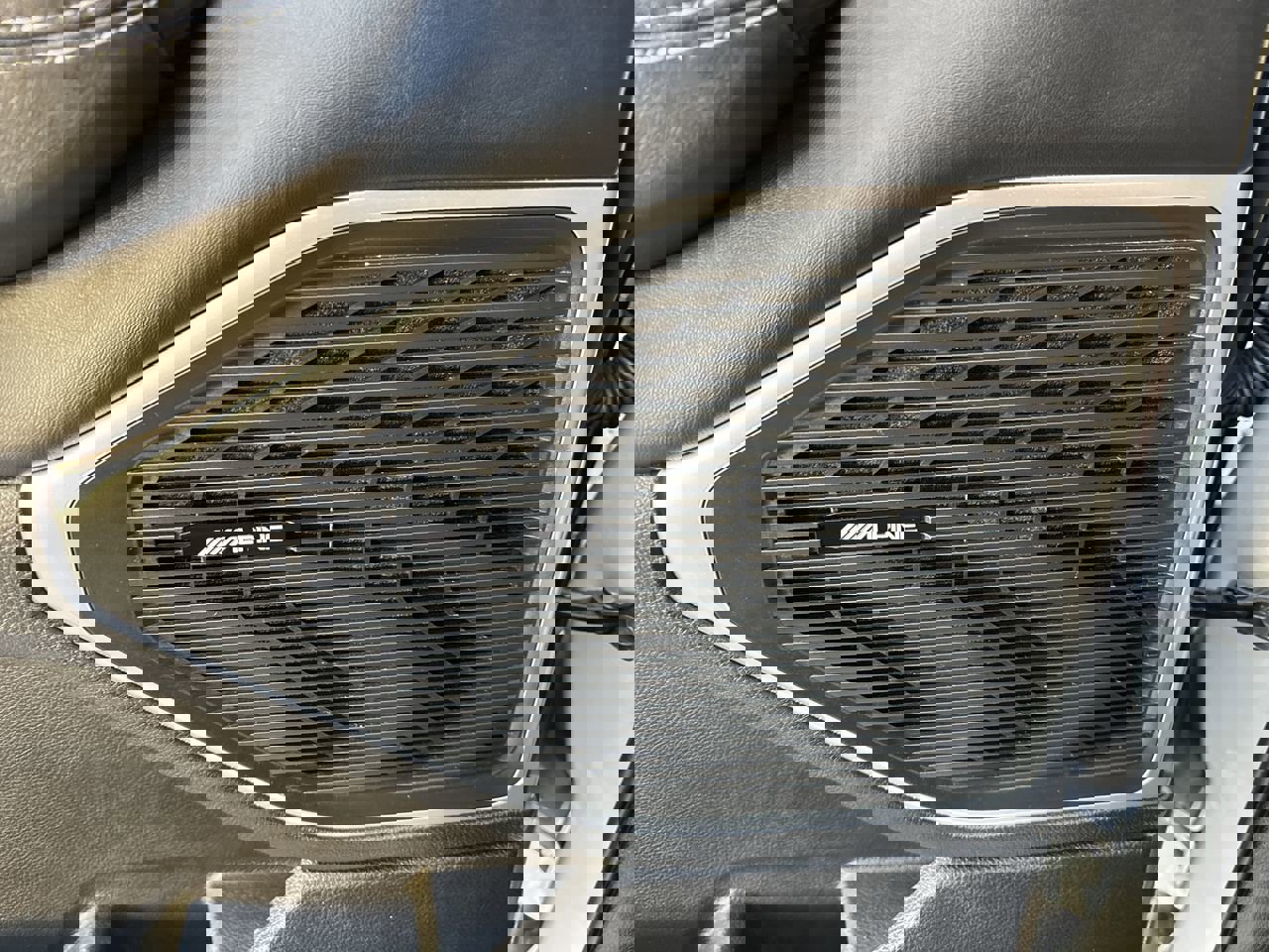 Used 2024 Jeep Wagoneer 2WD image 26