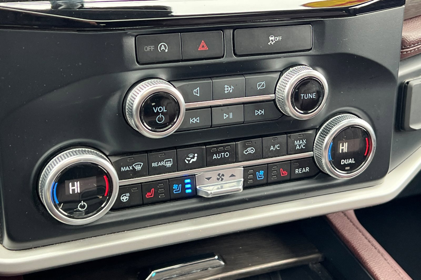 Certified 2024 Ford Expedition Max Limited image 25