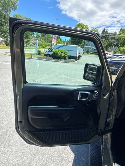 Used 2026 Jeep Wrangler Sport AWD/4WD image 15
