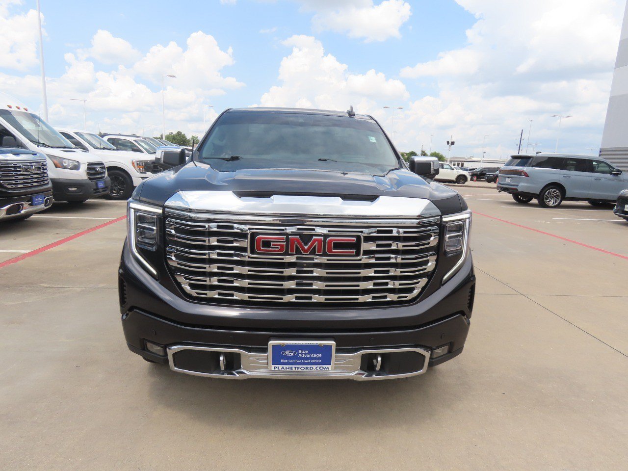 Used 2023 GMC Sierra 1500 Denali w/ Denali Reserve Package AWD/4WD image 5