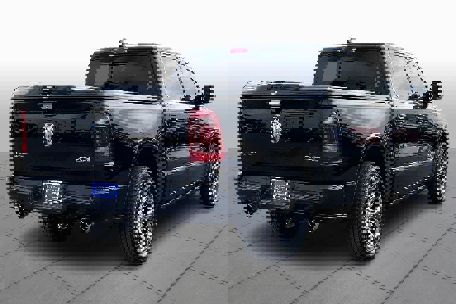 Used 2019 RAM 1500 Limited image 3