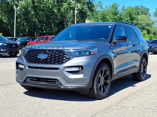 Certified 2022 Ford Explorer ST-Line AWD/4WD image 3