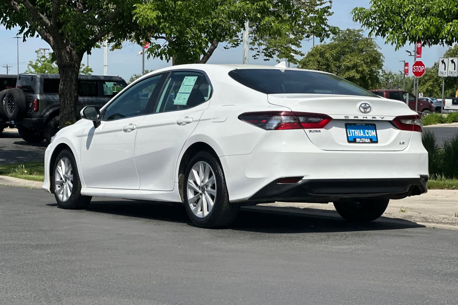 Used 2021 Toyota Camry LE FWD image 6
