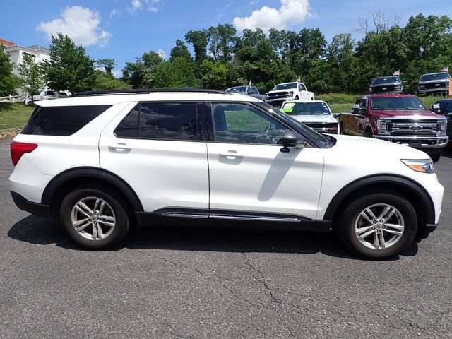 Certified 2023 Ford Explorer XLT w/ Equipment Group 202A AWD/4WD image 7