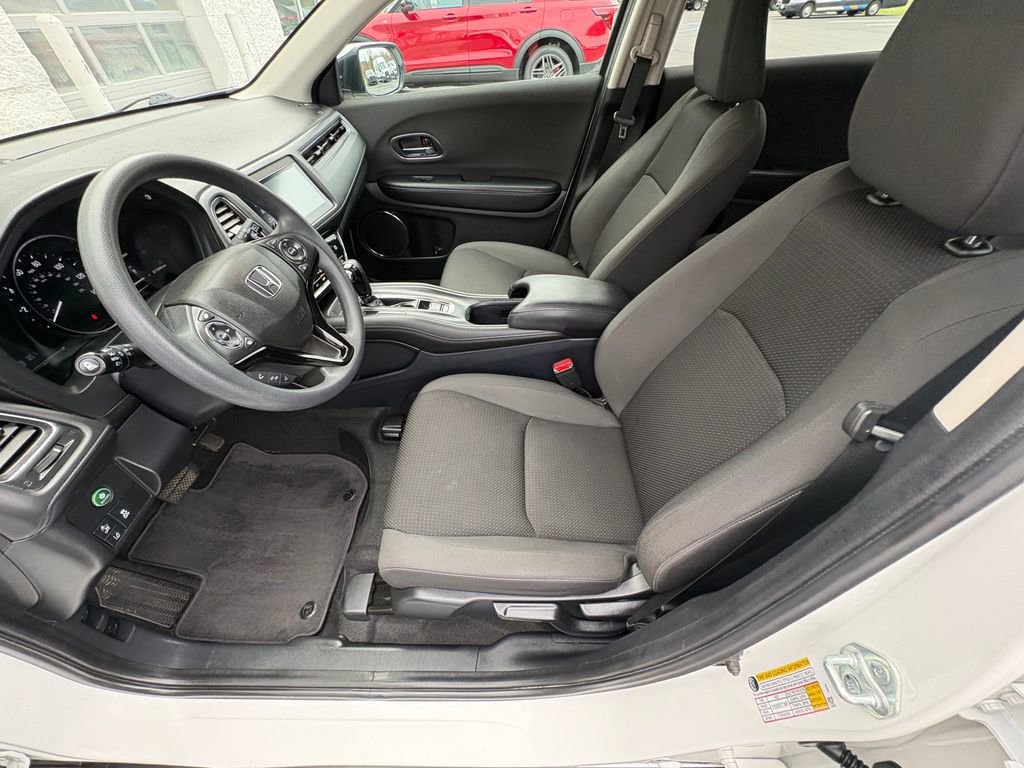 Used 2021 Honda HR-V EX image 12