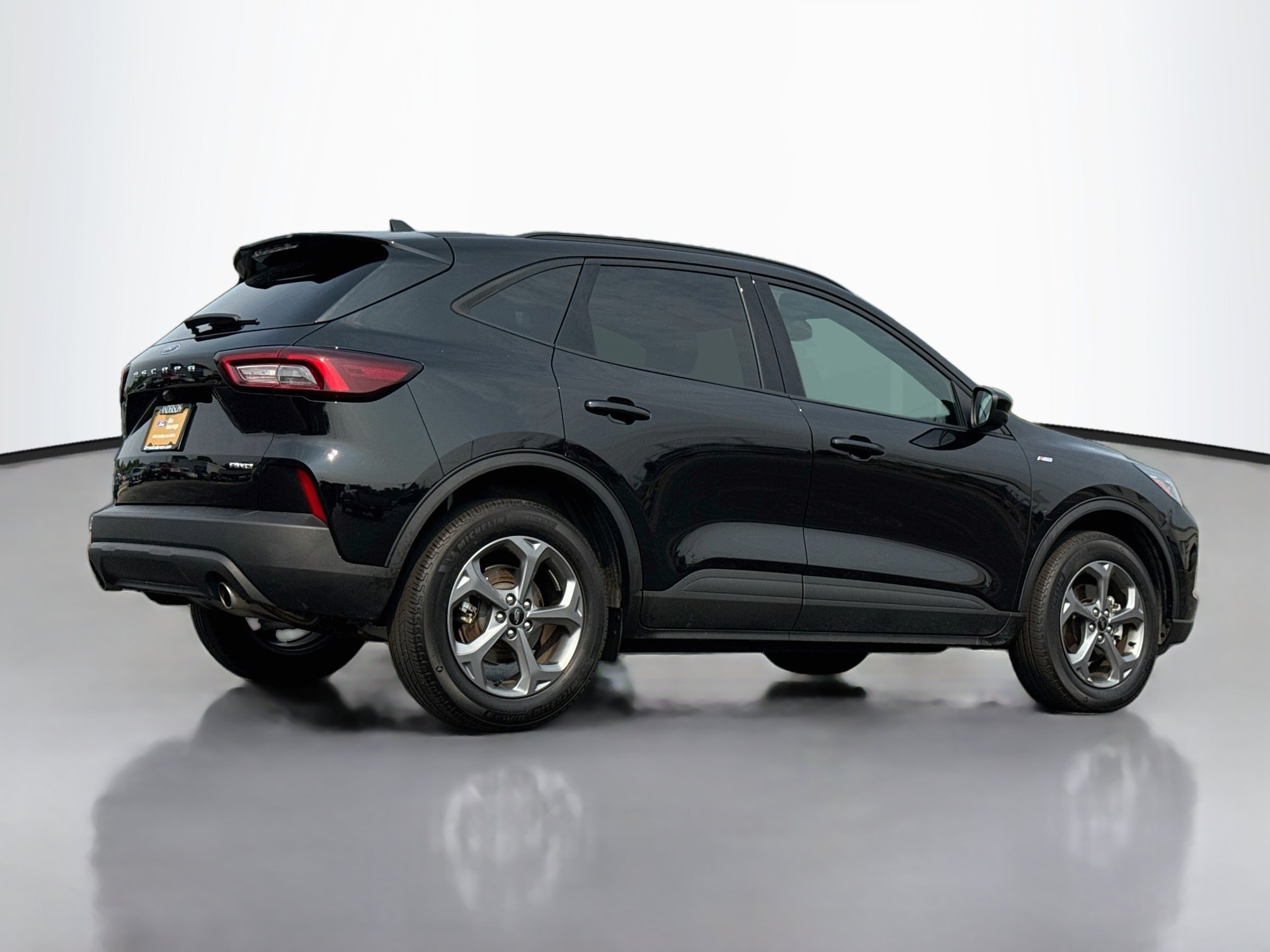 Certified 2025 Ford Escape ST-Line Select AWD/4WD image 8