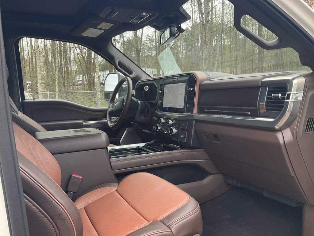 Certified 2025 Ford F250 King Ranch w/ Chrome Package image 11