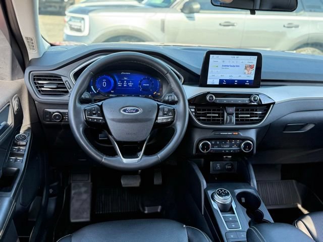 Certified 2022 Ford Escape SEL w/ Technology Package AWD/4WD image 6