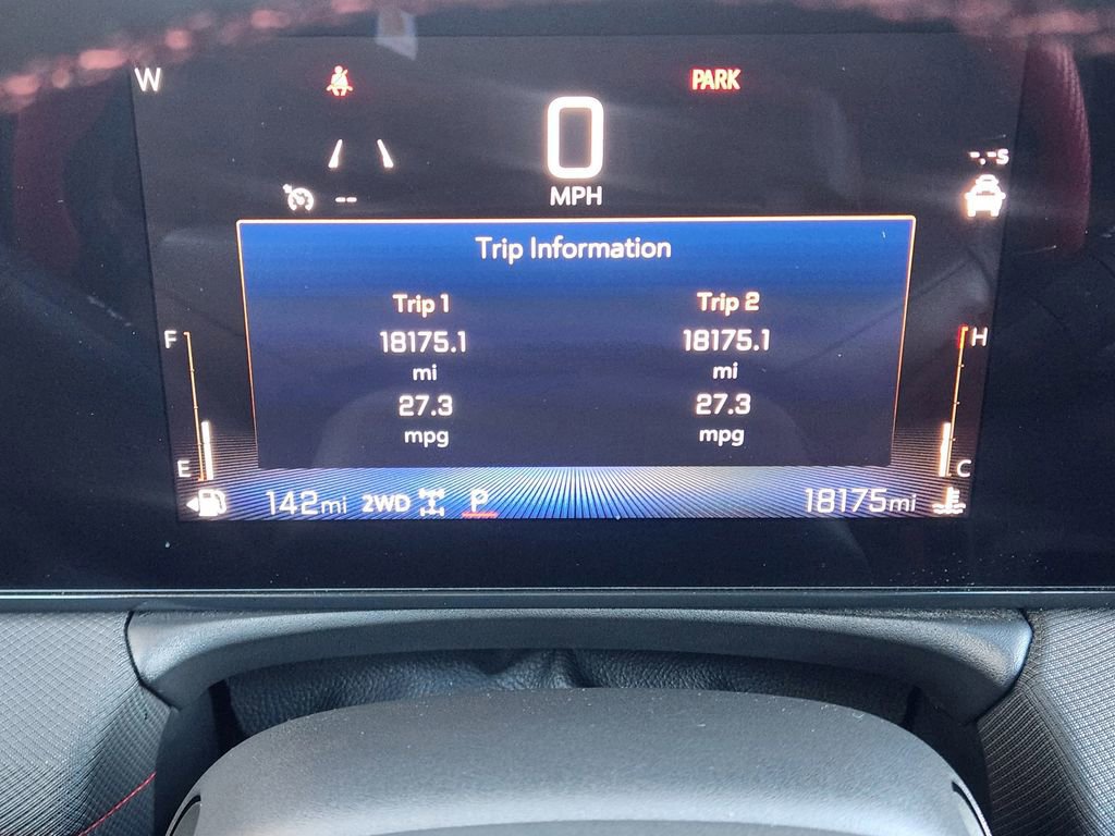 Used 2024 Chevrolet TrailBlazer RS w/ Driver Confidence Package image 21