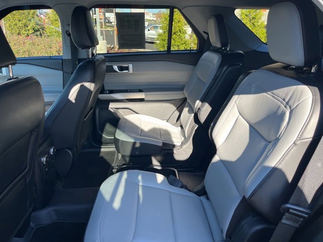 Certified 2021 Ford Explorer XLT w/ Equipment Group 202A image 19