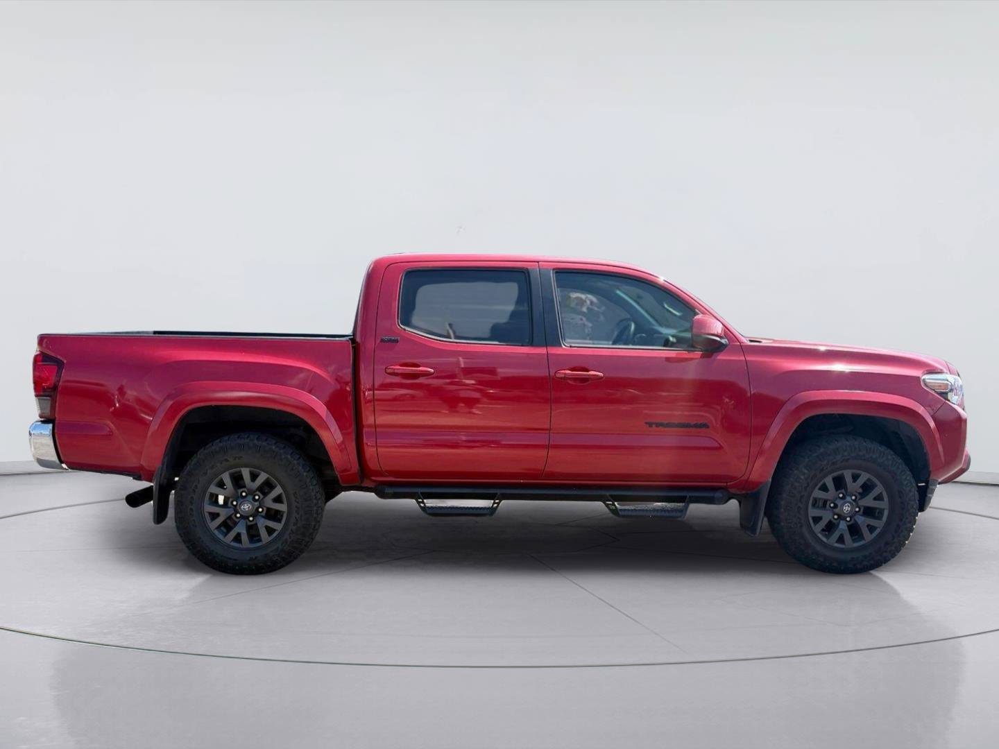 Used 2023 Toyota Tacoma SR5 RWD image 2