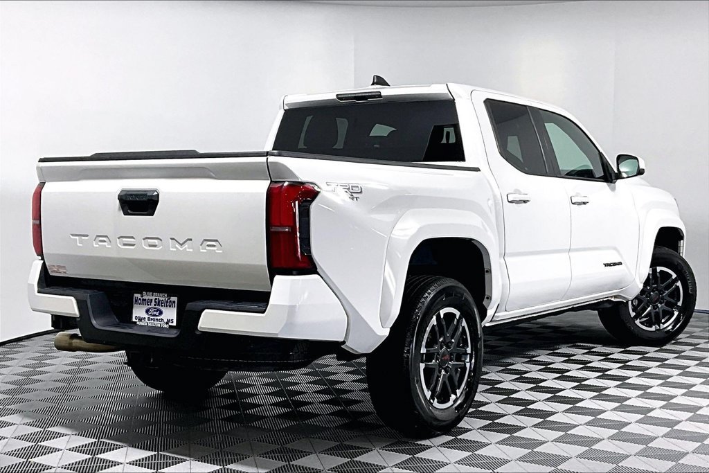 Used 2024 Toyota Tacoma TRD Sport RWD image 12