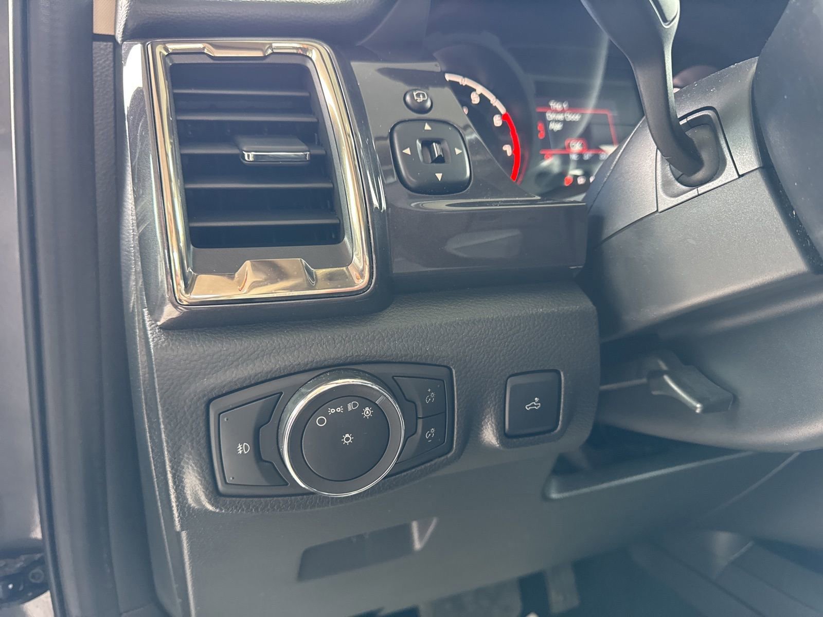 Certified 2023 Ford Ranger Lariat w/ Technology Package image 27