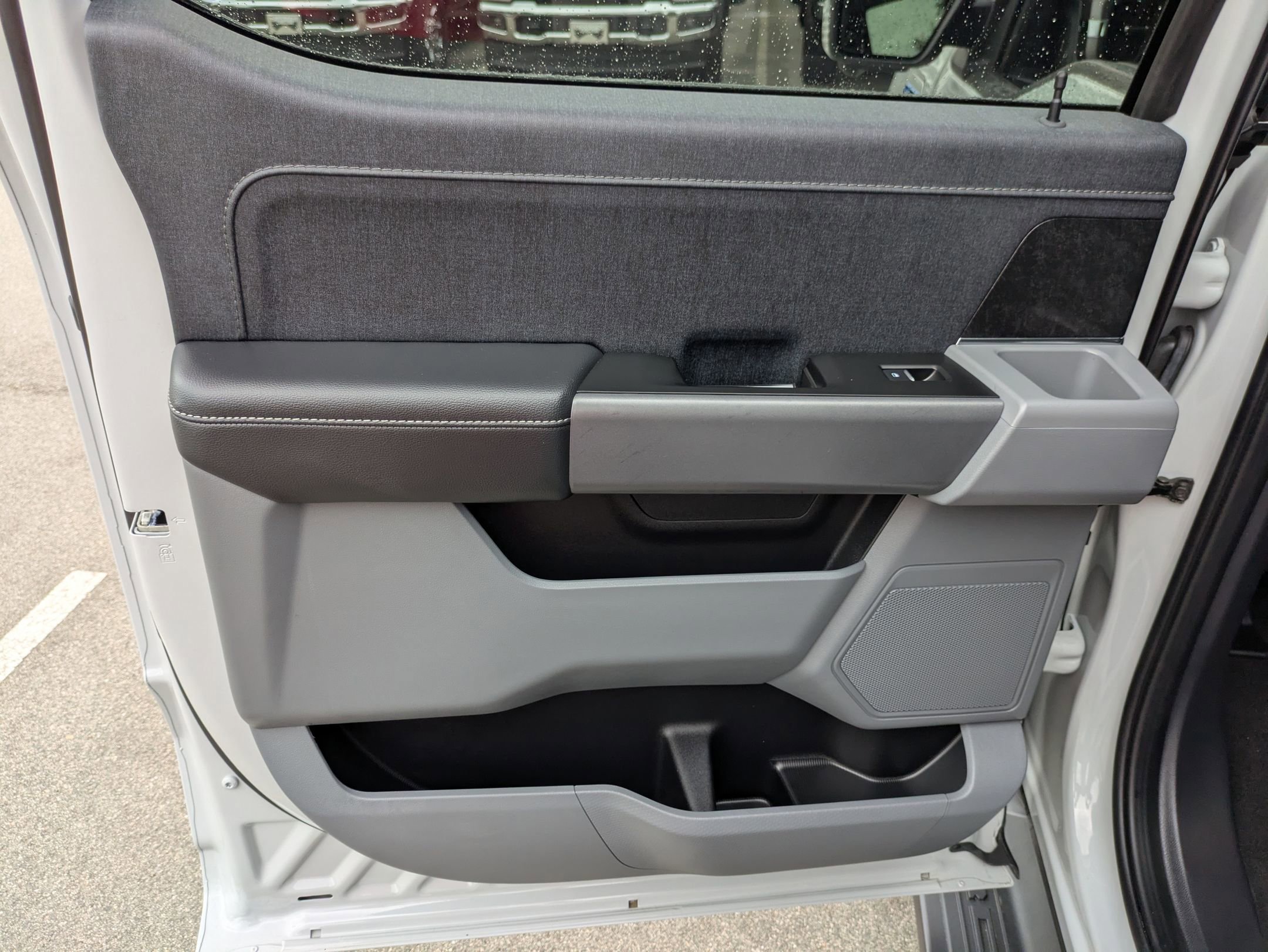 Certified 2024 Ford F150 Lightning XLT image 34