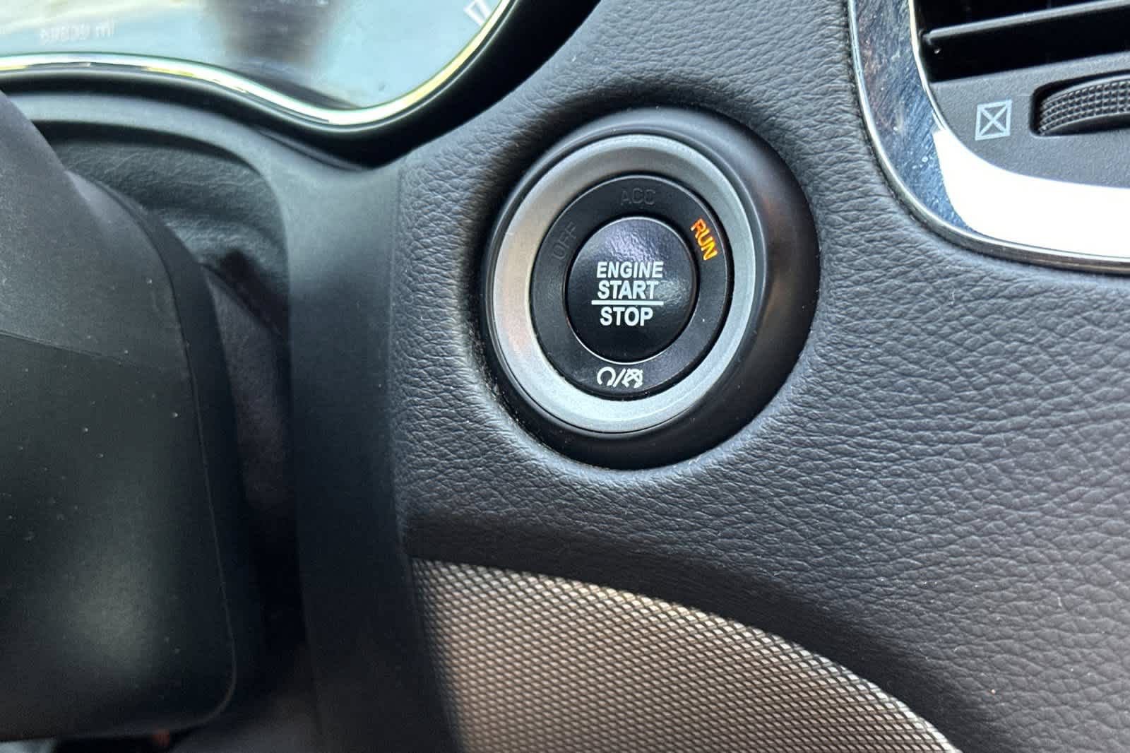 Used 2019 Dodge Durango R/T AWD/4WD image 25