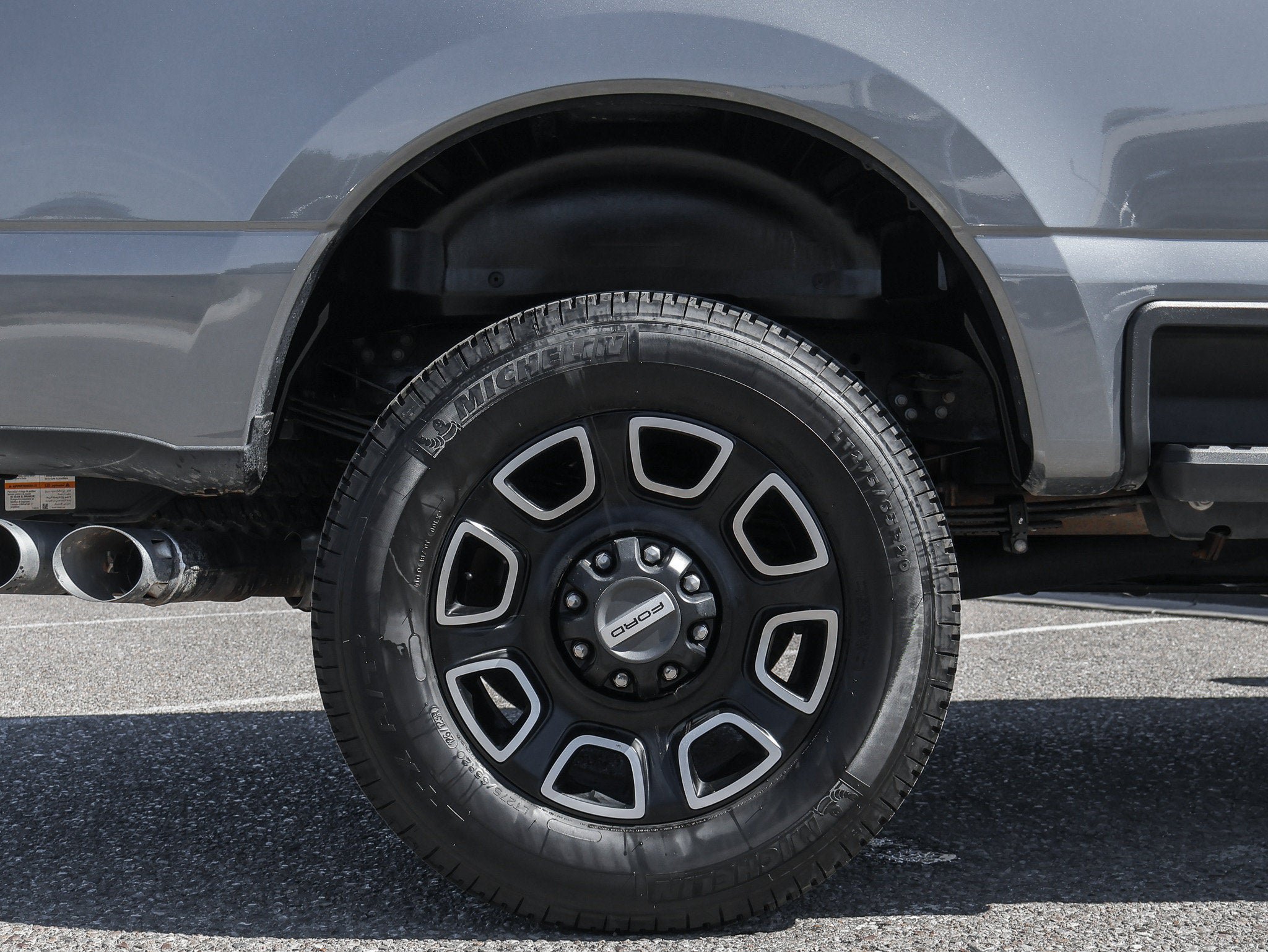Certified 2024 Ford F250 Platinum AWD/4WD image 11