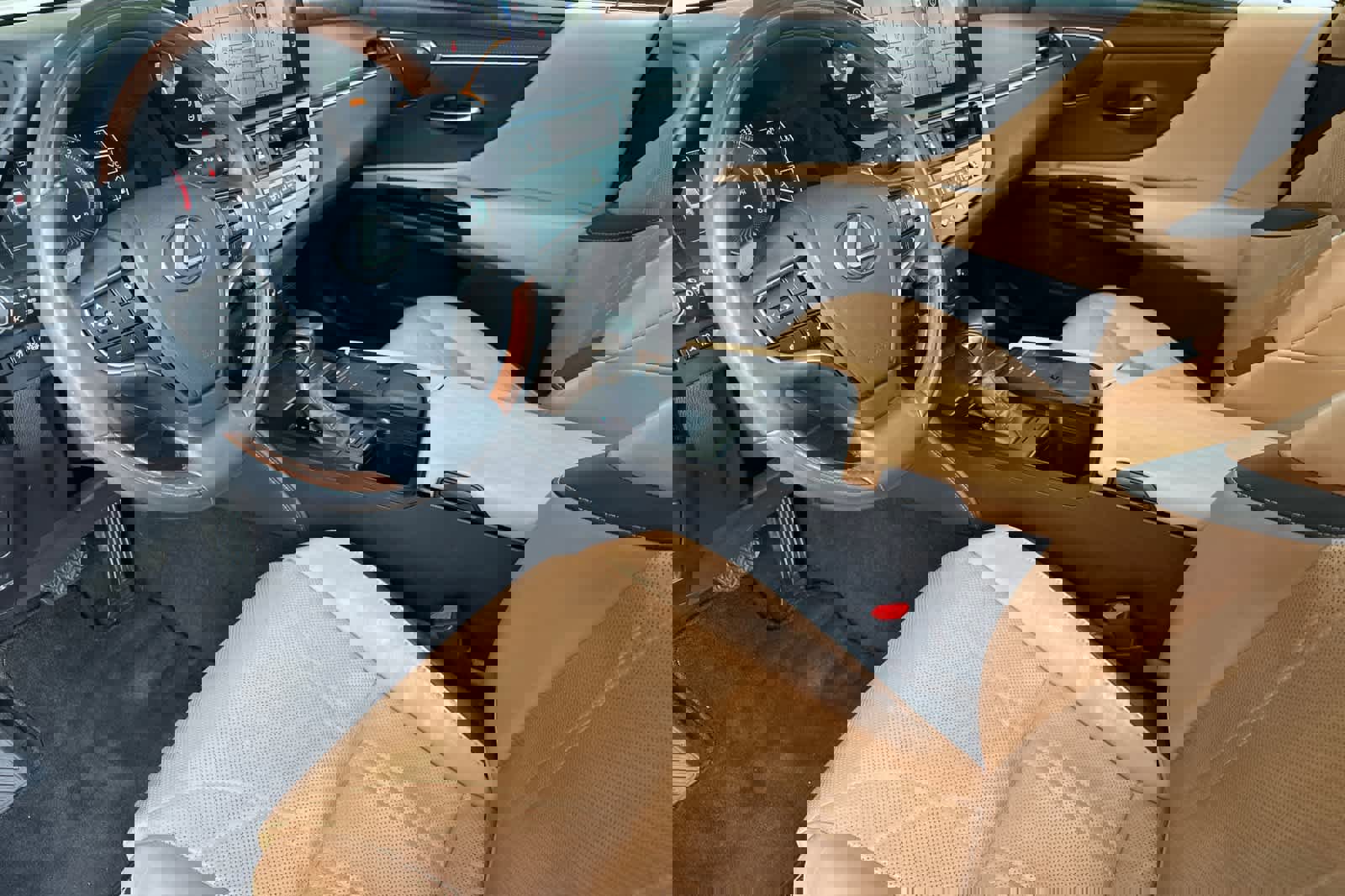 Used 2022 Lexus ES 350 w/ Accessory Package 2 image 11