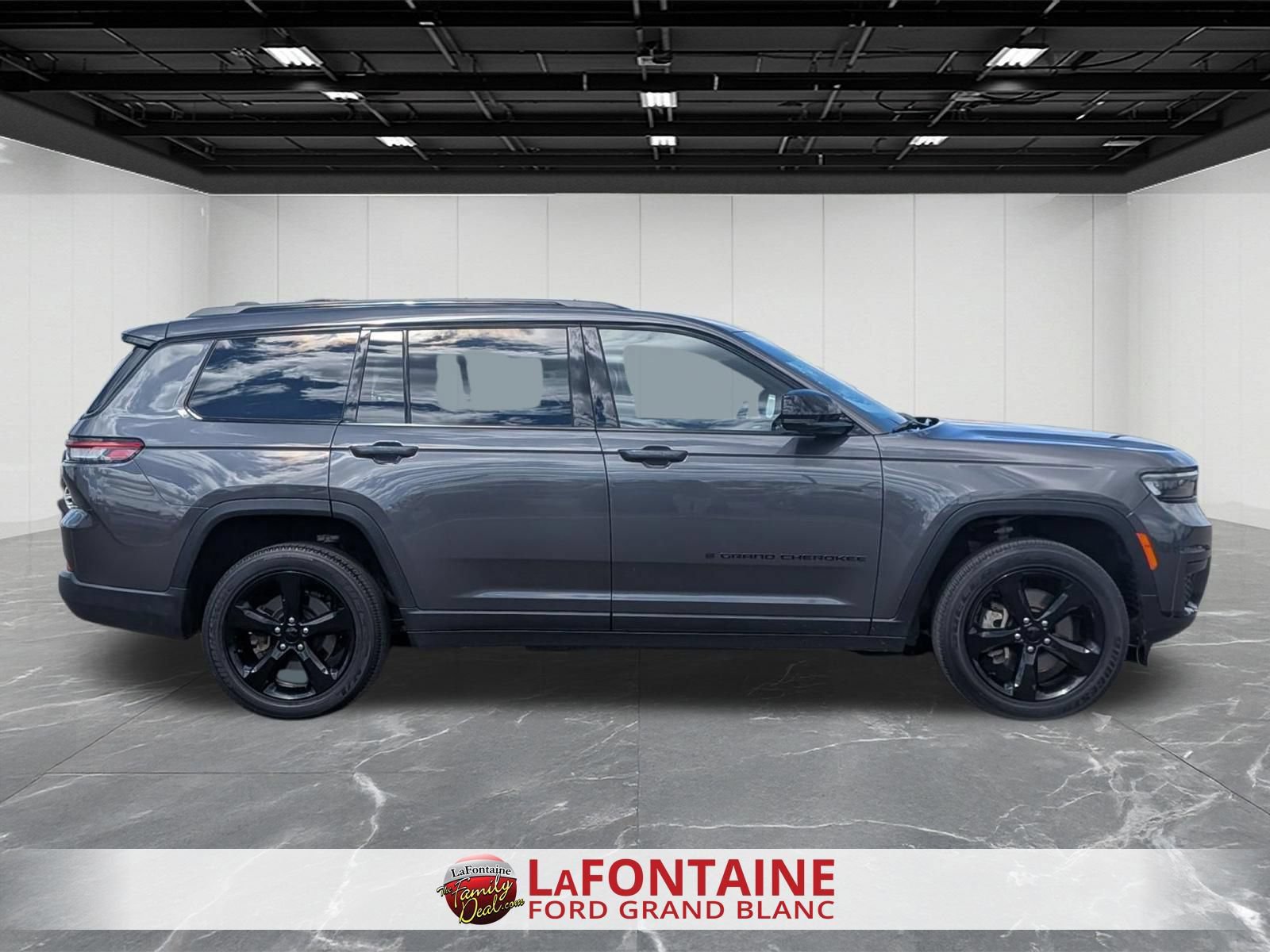 Used 2023 Jeep Grand Cherokee L Laredo AWD/4WD image 6