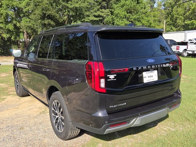 Certified 2025 Ford Expedition Platinum AWD/4WD image 11