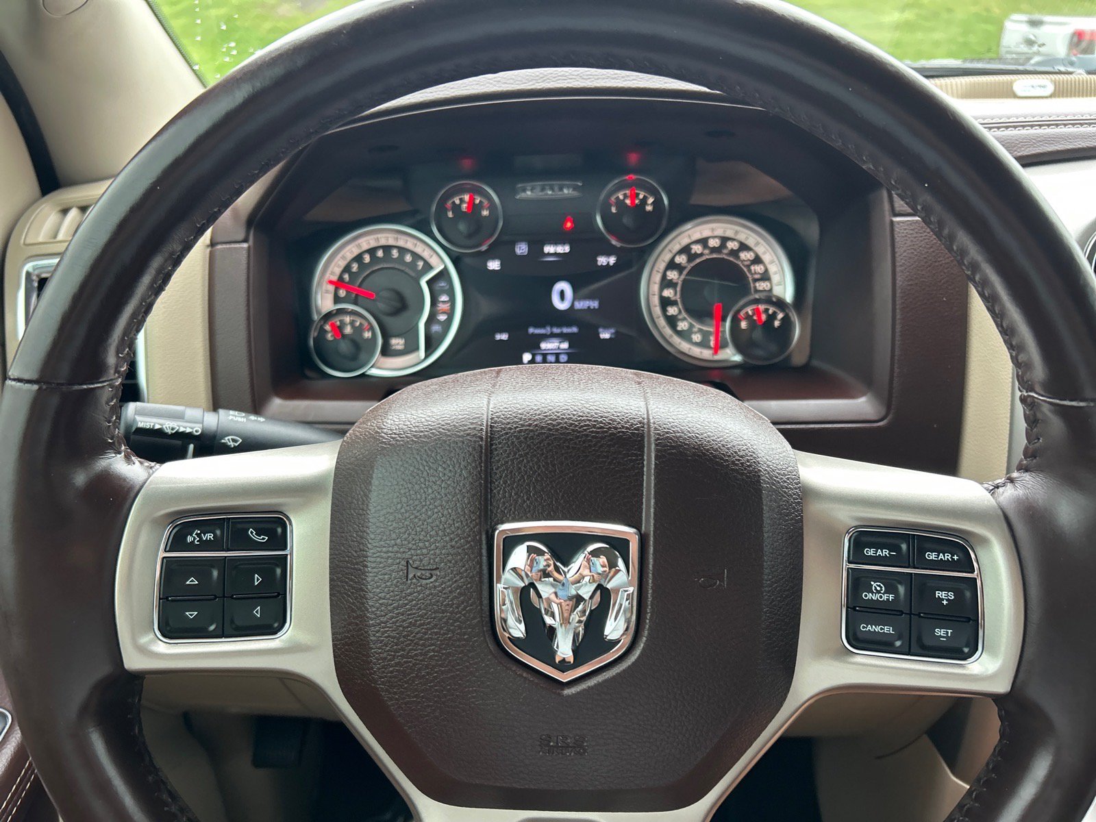 Used 2018 RAM 1500 Laramie w/ Convenience Group AWD/4WD image 22