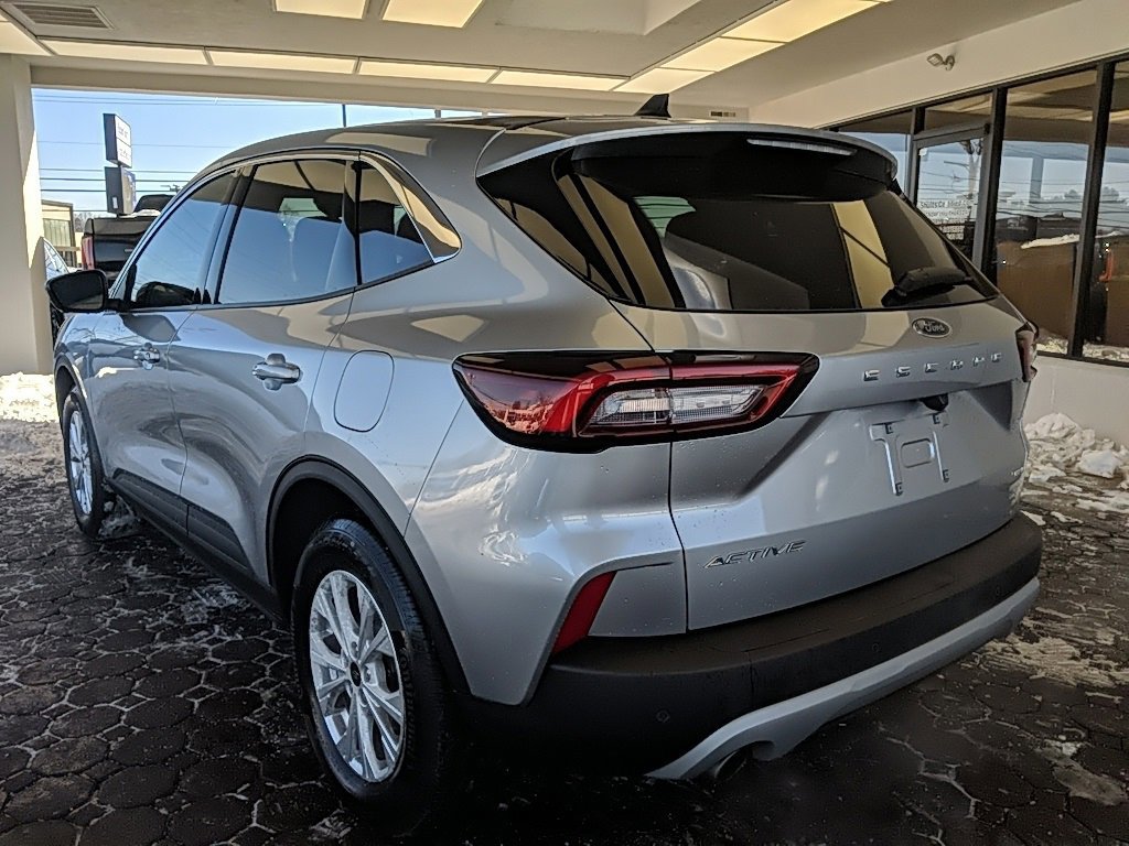 Certified 2023 Ford Escape Active w/ Tech Pack #2 image 5