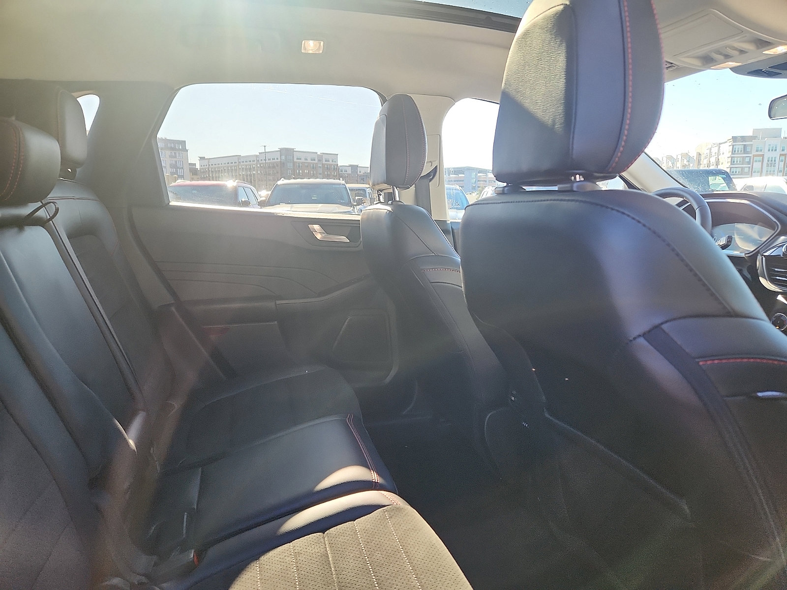 Certified 2022 Ford Escape SEL w/ SEL Stealth AWD Package image 29