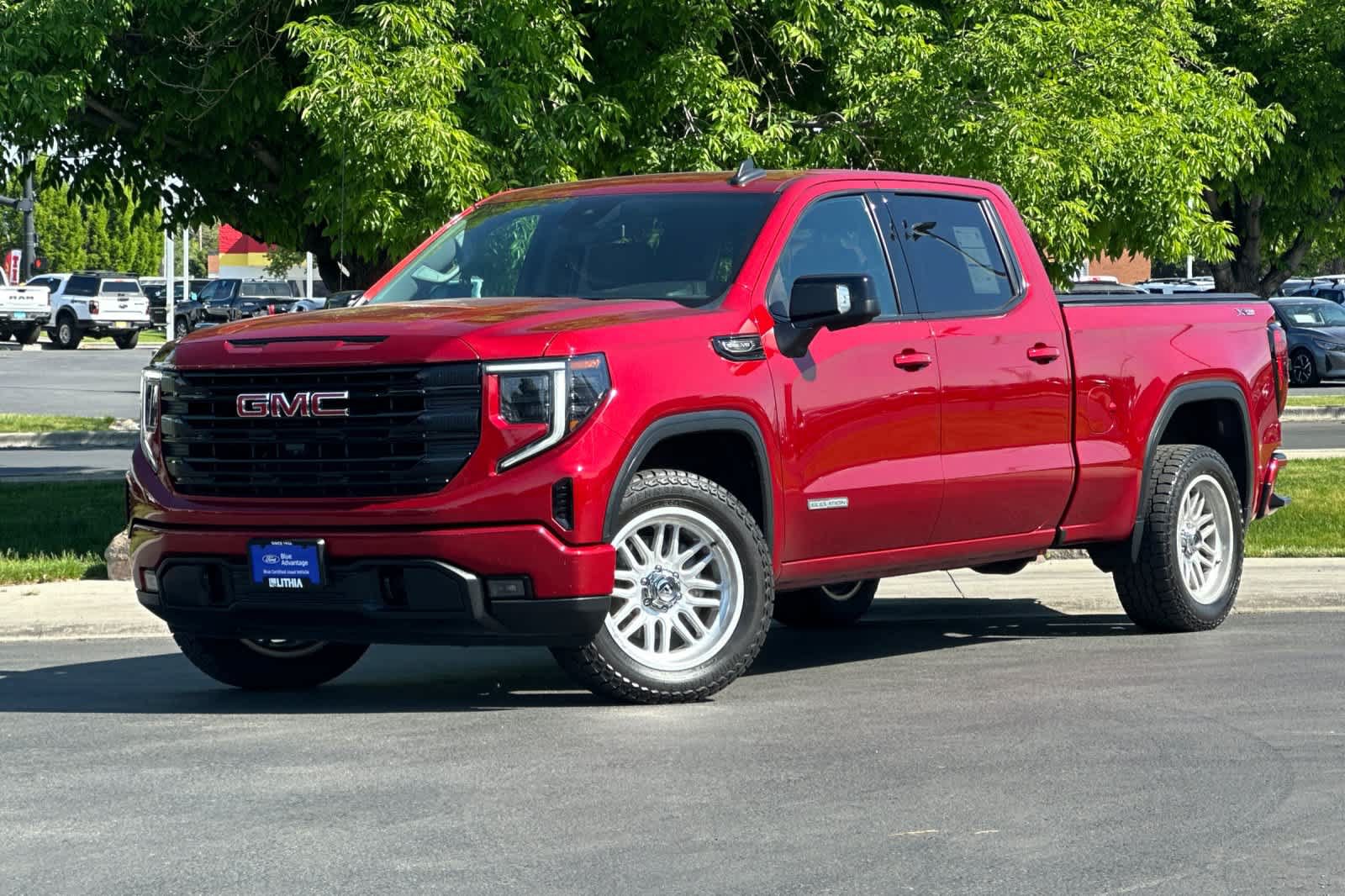 Used 2023 GMC Sierra 1500 Elevation w/ Elevation Premium Package AWD/4WD image 1