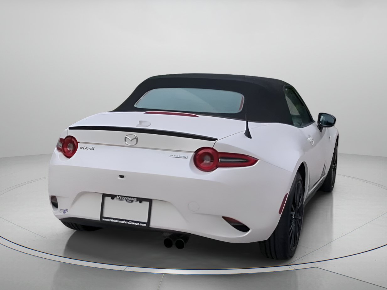 Used 2024 MAZDA MX-5 Miata Club RWD image 26