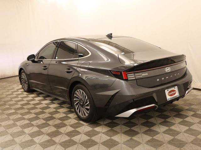 Used 2025 Hyundai Sonata Limited FWD image 3