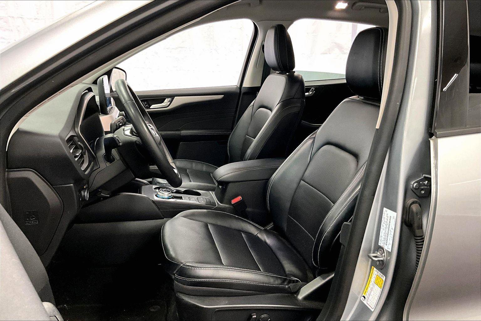 Certified 2022 Ford Escape SEL image 24